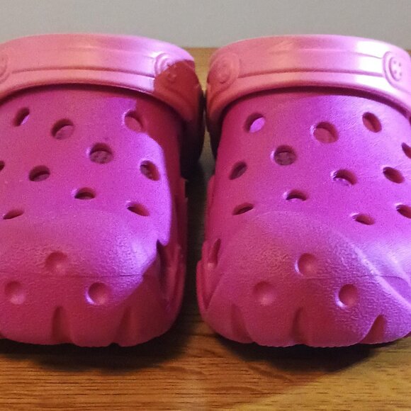 Crocs/Clogs/Girls 11/Pink/Light Pink Strap Classic Comfort Slip On Sandals - Picture 3 of 8